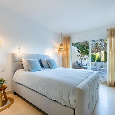 Casa Joy Elviria, Ibiza Style With 70 Sqm Terrace Apartamento *